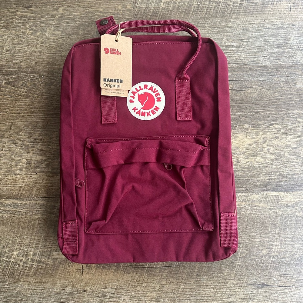 Fjallraven Kånken Deep Red Backpack